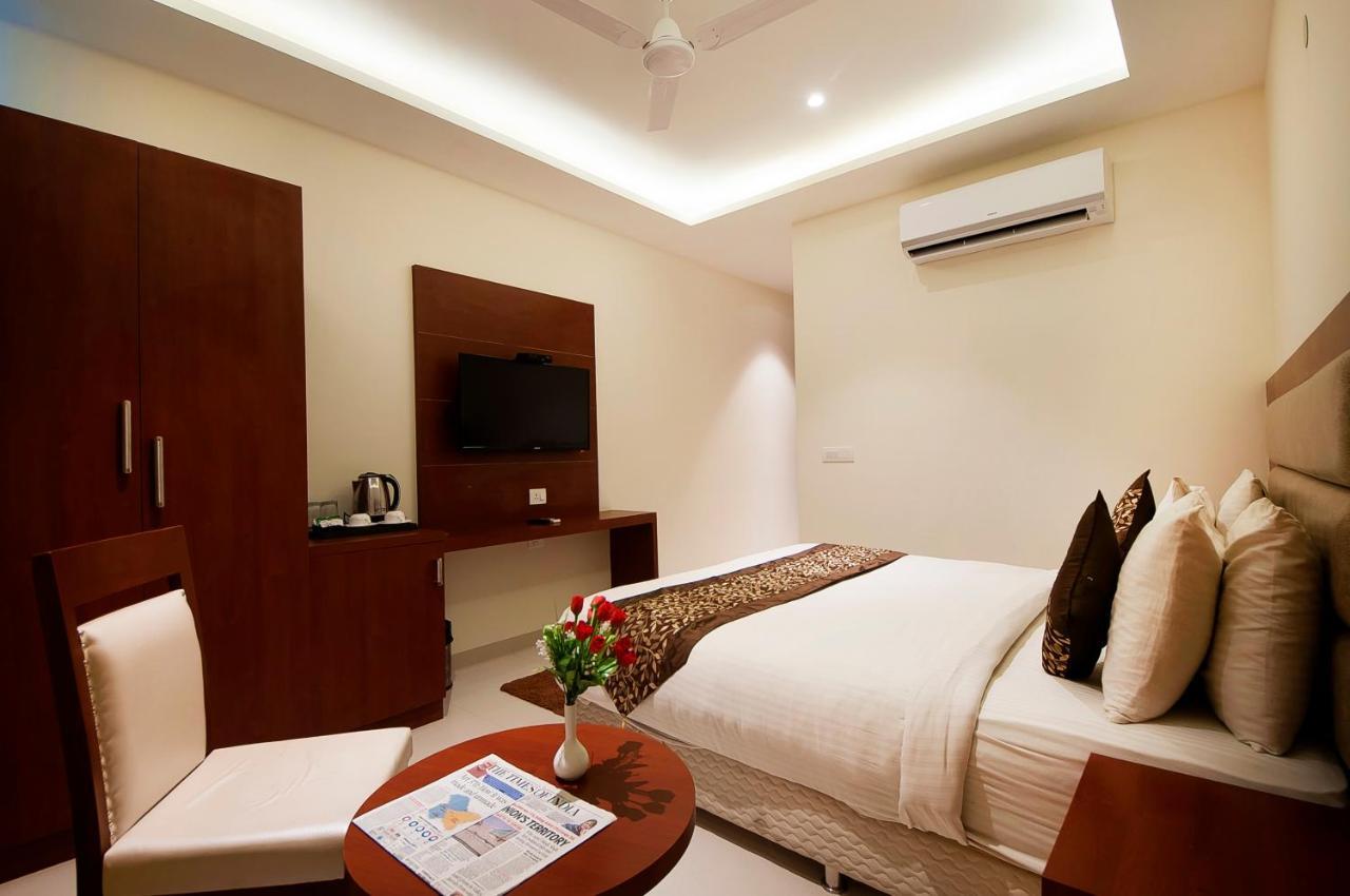Hotel Z Suite-Near Delhi Airport Nueva Delhi Exterior foto