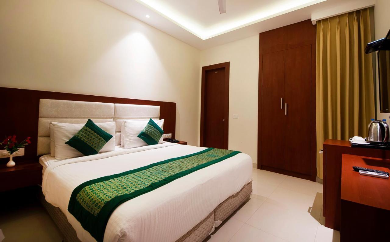Hotel Z Suite-Near Delhi Airport Nueva Delhi Exterior foto